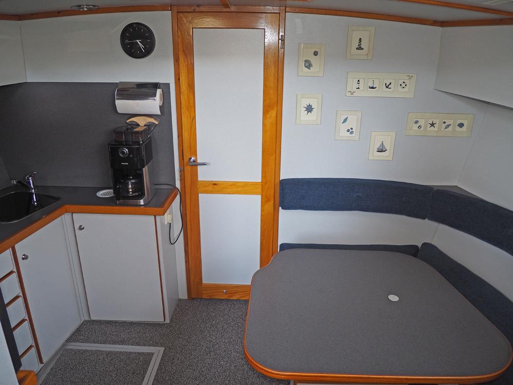 Fore ship, Accommodation
